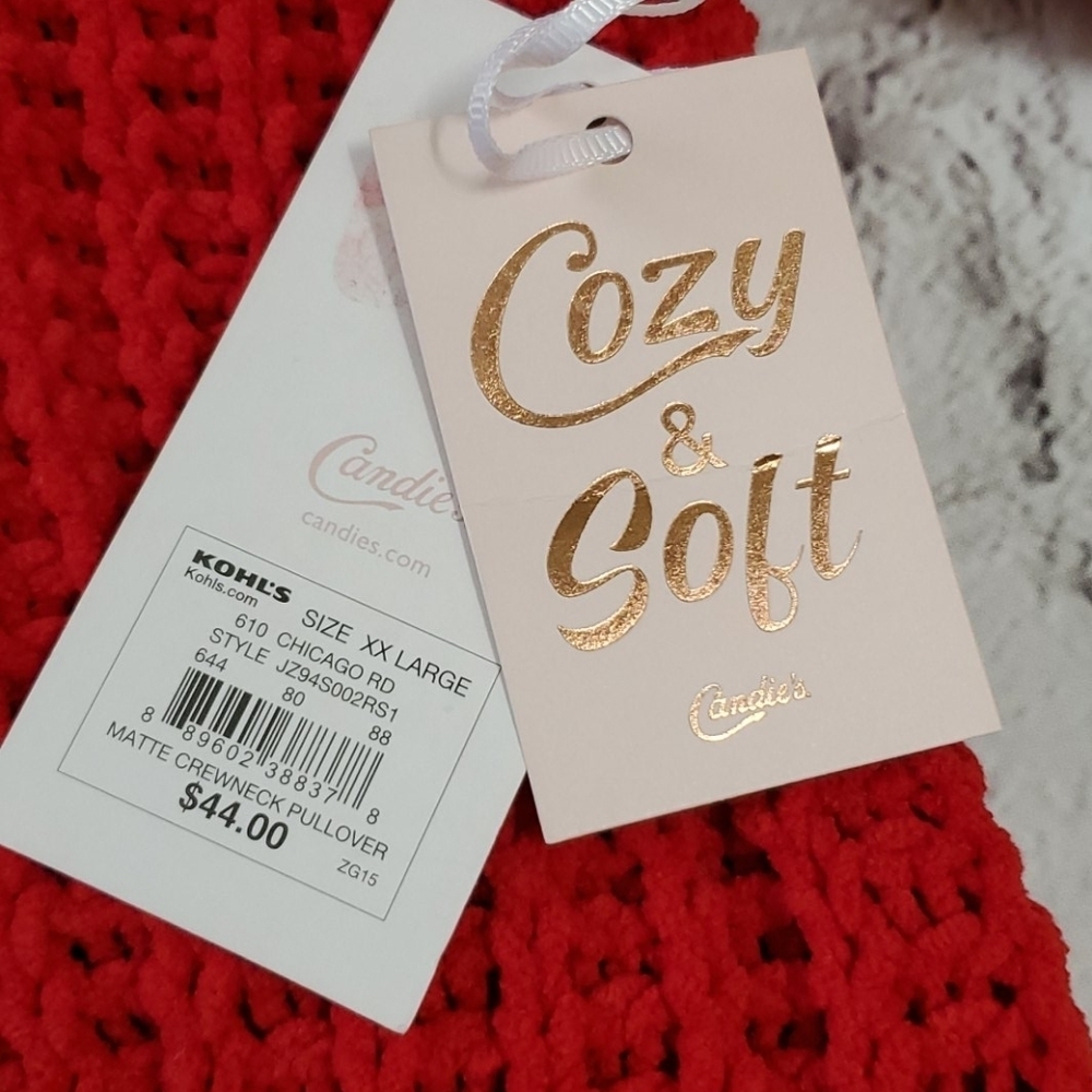CANDIE'S RED FLUFFY CROPPED LONGSLEEVE SWEATER. - Picture 6 of 6